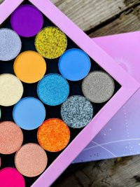 Hudamoji 24 Color Eyeshadow Palette